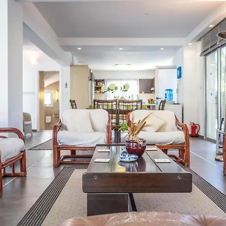 Hibiscus Prázdninový dům Protaras