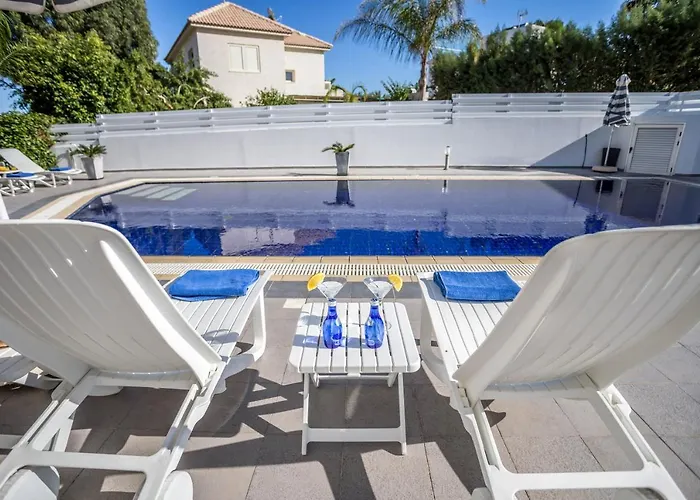 Hibiscus Feriehus Protaras