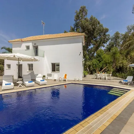 Holiday home Hibiscus *