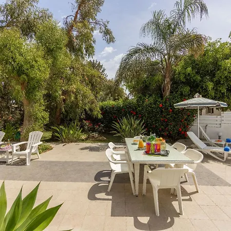 Hibiscus Holiday home *