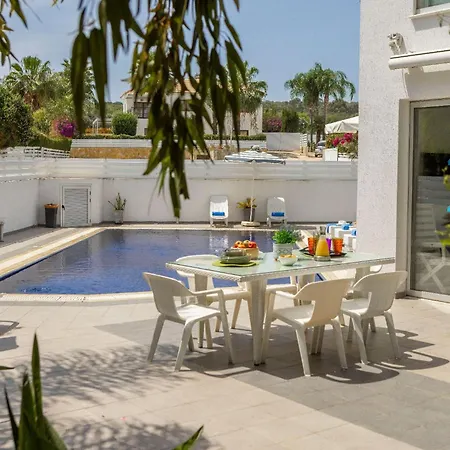 Holiday home Hibiscus *