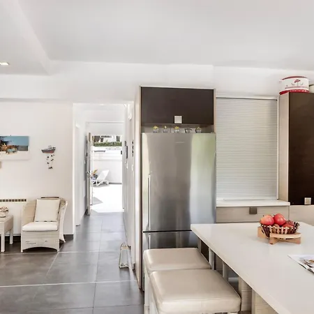 Hibiscus Holiday home *