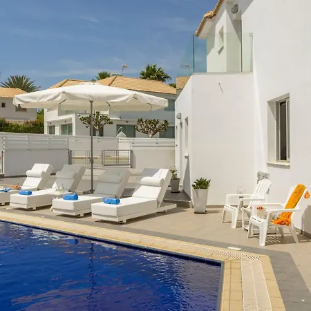 Holiday home Hibiscus Protaras