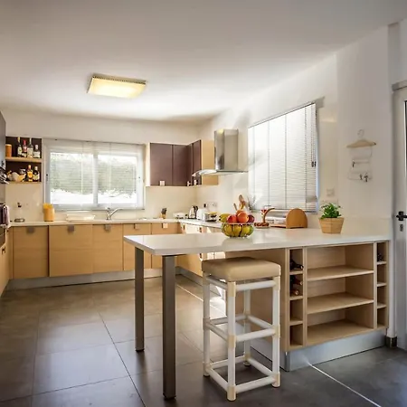 Semesterbostad Hibiscus Protaras