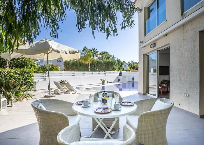 Case de vacanță Hibiscus Protaras