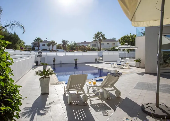 Case de vacanță Hibiscus Protaras