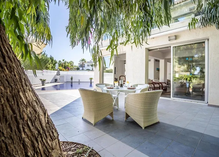 Hibiscus Case de vacanță Protaras